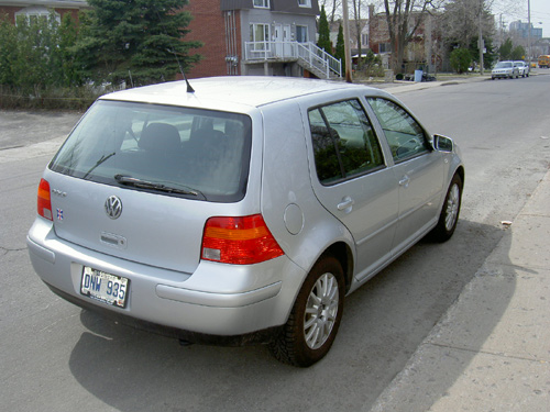 Golf  GLS 2.O LITRES 2004