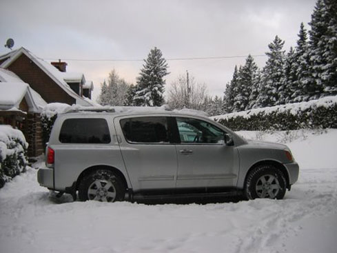 Nissan Armada 2004