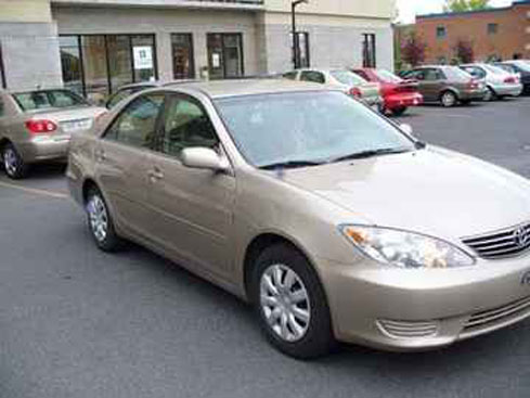 Toyota Camry LE 2005